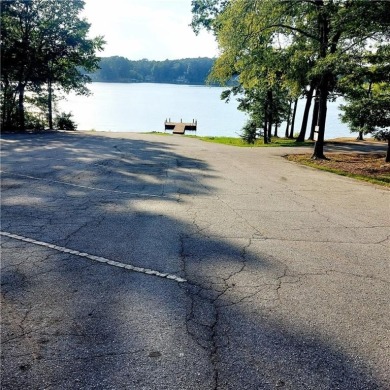 Charming  Move-In Ready in Turtle Cove!

Welcome to 281 on Turtle Cove Golf Course in Georgia - for sale on GolfHomes.com, golf home, golf lot