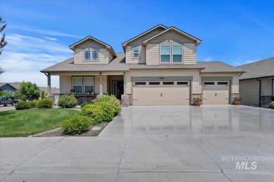 **OPEN HOUSE - THUR Aug 29th 12-4pm**.  Don't miss this lovely on Hunters Point Golf Club in Idaho - for sale on GolfHomes.com, golf home, golf lot