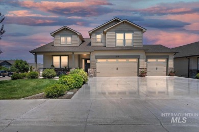 **OPEN HOUSE - THUR Aug 29th 12-4pm**.  Don't miss this lovely on Hunters Point Golf Club in Idaho - for sale on GolfHomes.com, golf home, golf lot