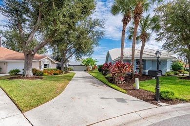 Well maintained 3 bedroom 2 bath 2 car garage golf course home on Riverwood Golf Club in Florida - for sale on GolfHomes.com, golf home, golf lot