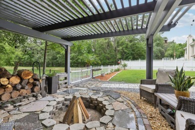 Beautifully updated 5 bed, 3 bath home with 2,069 SF featuring on Magnolia Point Golf and Country Club in Florida - for sale on GolfHomes.com, golf home, golf lot