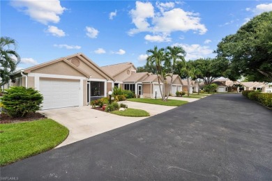 WOW WOW WOW!!!!!!!!!THIS IS BY FAR THE NICEST END UNIT LAKEFRONT on Fountain Lakes Community Golf Course in Florida - for sale on GolfHomes.com, golf home, golf lot