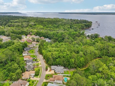 Beautifully updated 5 bed, 3 bath home with 2,069 SF featuring on Magnolia Point Golf and Country Club in Florida - for sale on GolfHomes.com, golf home, golf lot