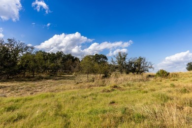 Beautiful luxury garden home lot with golf course and hill on The Club At Comanche Trace in Texas - for sale on GolfHomes.com, golf home, golf lot