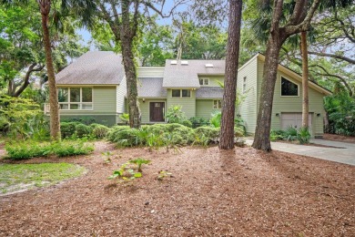 Welcome Home to 40 Greensward Road! This four-bedroom on Kiawah Island Resort - Cougar Point in South Carolina - for sale on GolfHomes.com, golf home, golf lot