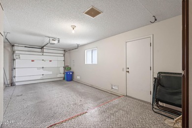 NEW PRICE! Fully furnished this unit offers easy on Deer Valley Golf Course in Arizona - for sale on GolfHomes.com, golf home, golf lot