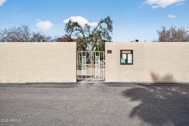 NEW PRICE! Fully furnished this unit offers easy on Deer Valley Golf Course in Arizona - for sale on GolfHomes.com, golf home, golf lot