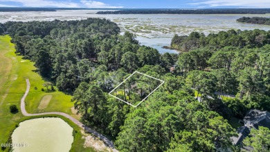 Charming Southern cottage in Pleasant Point with golf course on The Golf Club at Pleasant Point Plantation in South Carolina - for sale on GolfHomes.com, golf home, golf lot