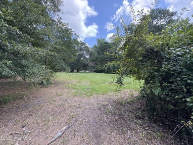 Looking for the perfect spot to build your new home? This is the on River Landing Golf Course in North Carolina - for sale on GolfHomes.com, golf home, golf lot