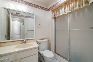 Welcome to your perfect Arizona retreat! This charming Gemini on PalmBrook Country Club in Arizona - for sale on GolfHomes.com, golf home, golf lot
