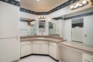 Welcome to your perfect Arizona retreat! This charming Gemini on PalmBrook Country Club in Arizona - for sale on GolfHomes.com, golf home, golf lot