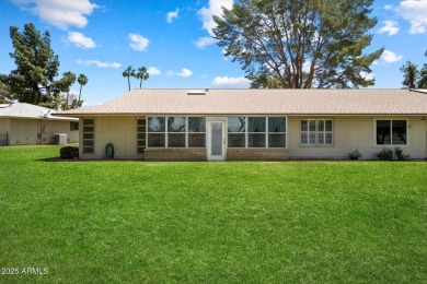 Welcome to your perfect Arizona retreat! This charming Gemini on PalmBrook Country Club in Arizona - for sale on GolfHomes.com, golf home, golf lot