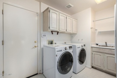 This charming 2 bed, 2 bath Ventana model in Sun Lakes' on Cottonwood Country Club in Arizona - for sale on GolfHomes.com, golf home, golf lot