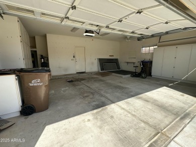 This charming 2 bed, 2 bath Ventana model in Sun Lakes' on Cottonwood Country Club in Arizona - for sale on GolfHomes.com, golf home, golf lot