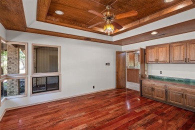 GREAT OPPORTUNITY TO TRANSFORM this rambling, 3,596 SF modern on Pecan Plantation Country Club in Texas - for sale on GolfHomes.com, golf home, golf lot
