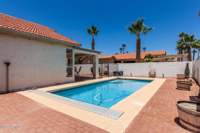 This charming 2 bed, 2 bath Ventana model in Sun Lakes' on Cottonwood Country Club in Arizona - for sale on GolfHomes.com, golf home, golf lot