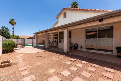 This charming 2 bed, 2 bath Ventana model in Sun Lakes' on Cottonwood Country Club in Arizona - for sale on GolfHomes.com, golf home, golf lot