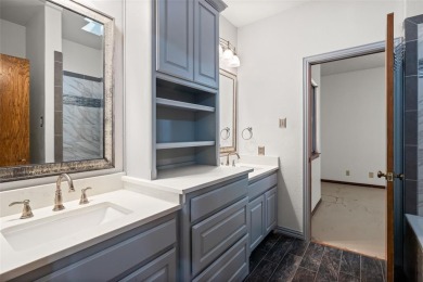 GREAT OPPORTUNITY TO TRANSFORM this rambling, 3,596 SF modern on Pecan Plantation Country Club in Texas - for sale on GolfHomes.com, golf home, golf lot