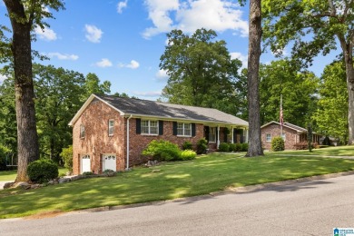 WOW!!! Golf course living in Hoover under 450k!! This STUNNING on Hoover Country Club in Alabama - for sale on GolfHomes.com, golf home, golf lot