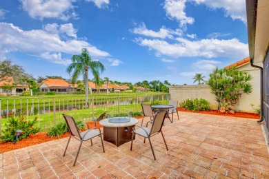 This 3 BR, 2 BA home with a 2-car garage is located in Saratoga on Bear Lakes Country Club in Florida - for sale on GolfHomes.com, golf home, golf lot
