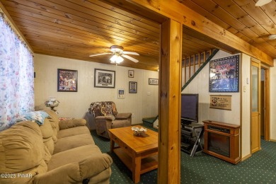 Beautifully Maintained Chalet in The Hideout - 3BR/2BA on Wooded on The Hideout Golf in Pennsylvania - for sale on GolfHomes.com, golf home, golf lot
