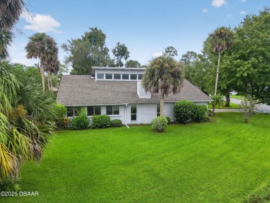 Amazing opportunity to own a spacious 3-bedroom, 2.5-bathroom on The Club At Pelican Bay - North Course in Florida - for sale on GolfHomes.com, golf home, golf lot