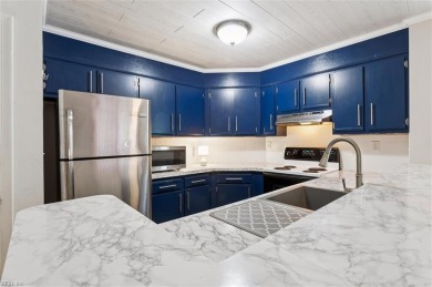 Beautiful, spacious 2 bedroom, 2 bath, 1st floor condo in on Kempsville Greens Municipal Golf Course in Virginia - for sale on GolfHomes.com, golf home, golf lot