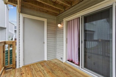 Beautiful, spacious 2 bedroom, 2 bath, 1st floor condo in on Kempsville Greens Municipal Golf Course in Virginia - for sale on GolfHomes.com, golf home, golf lot