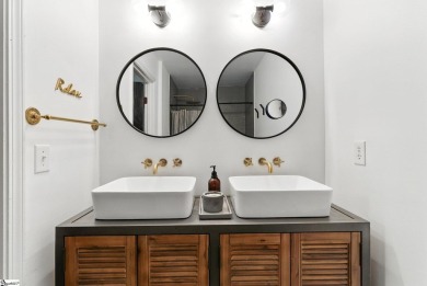 INCREDIBLE OPPORTUNITY WITH NO HOA - This Beautifully Remodeled on Pebble Creek Golf Club in South Carolina - for sale on GolfHomes.com, golf home, golf lot