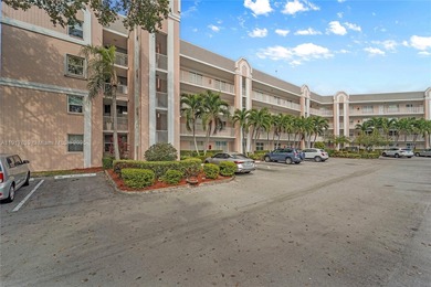 A TOP-RATED 55+ COMMUNITY! Beautifully maintained 2/2 condo in on Sunrise Lakes Phase IV Golf Course in Florida - for sale on GolfHomes.com, golf home, golf lot