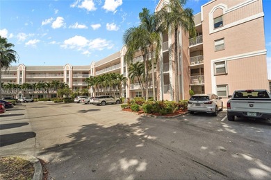 A TOP-RATED 55+ COMMUNITY! Beautifully maintained 2/2 condo in on Sunrise Lakes Phase IV Golf Course in Florida - for sale on GolfHomes.com, golf home, golf lot