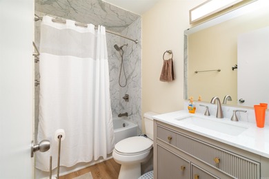 MOVE IN READY and only 4 minutes from the West Gate! This on DeSoto Golf Course in Arkansas - for sale on GolfHomes.com, golf home, golf lot