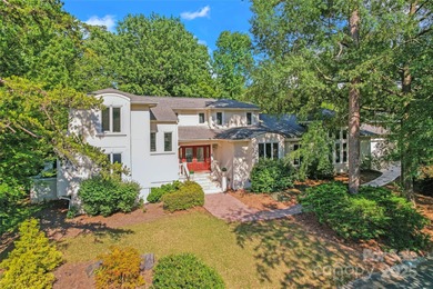 Under $775k! This SHOW STOPPER home located at 35 Heritage Drive on River Hills Country Club in South Carolina - for sale on GolfHomes.com, golf home, golf lot