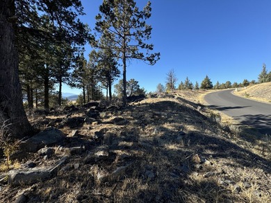 Nearly an acre residential lot in gorgeous Running Y Ranch on Running Y Ranch Resort in Oregon - for sale on GolfHomes.com, golf home, golf lot