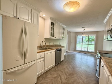 100% USDA financing available to qualified buyers! 3 bedroom, 2 on Castlewoods Golf Club in Mississippi - for sale on GolfHomes.com, golf home, golf lot