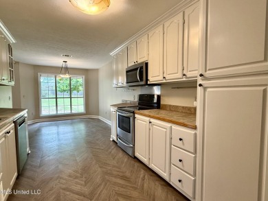100% USDA financing available to qualified buyers! 3 bedroom, 2 on Castlewoods Golf Club in Mississippi - for sale on GolfHomes.com, golf home, golf lot