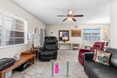 Welcome to a stunning condo in one of Kings Point's premier on Kings Point Golf -Flanders Way in Florida - for sale on GolfHomes.com, golf home, golf lot