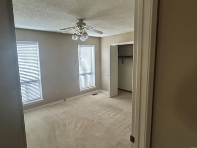 Great little 2 bedroom with over 1100 SF of space and a large on Mountain Ranch Golf Club in Arkansas - for sale on GolfHomes.com, golf home, golf lot