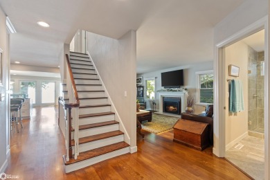 Gorgeous Lakeshore Living! Welcome to your dream retreat on the on All Vets Golf Club in Iowa - for sale on GolfHomes.com, golf home, golf lot