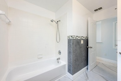 **MOTIVATED SELLER**A welcoming blend of style, expertly on Stoneybrook East Golf Club in Florida - for sale on GolfHomes.com, golf home, golf lot