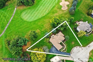 Stunning home in Chalet Hills Estates situated on the 10th hole on Chalet Hills Golf Club in Illinois - for sale on GolfHomes.com, golf home, golf lot