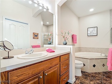 This sunny END UNIT attached villa in HERONS GLEN COUNTRY CLUB's on Herons Glen Golf and Country Club in Florida - for sale on GolfHomes.com, golf home, golf lot