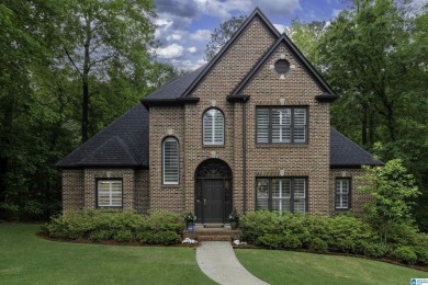 Just Right in Riverchase!  Fresh paint, new roof, new gas on Riverchase Country Club in Alabama - for sale on GolfHomes.com, golf home, golf lot