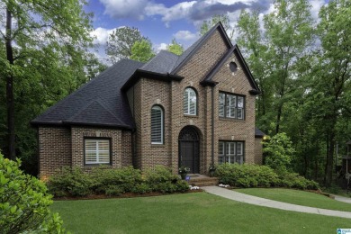 Just Right in Riverchase!  Fresh paint, new roof, new gas on Riverchase Country Club in Alabama - for sale on GolfHomes.com, golf home, golf lot