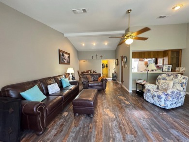 Discover your perfect retreat in the heart of Hot Springs! This on Hot Springs Golf and Country Club in Arkansas - for sale on GolfHomes.com, golf home, golf lot