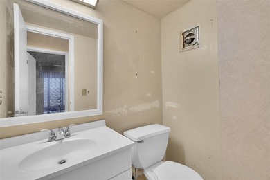 Least expensive 3/2 condo in it class... nestled within The on Inverrary Country Club in Florida - for sale on GolfHomes.com, golf home, golf lot