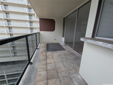 Welcome to the 444 Nahua! This 1 bed/1 bath, corner, end unit on Ala Wai Golf Course in Hawaii - for sale on GolfHomes.com, golf home, golf lot