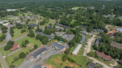 The Weeks Group is pleased to offer Country Club Apartments, a on Southwestern Golf Links in Georgia - for sale on GolfHomes.com, golf home, golf lot