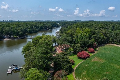 *Sunnyside Farm* is a rare gem in the Northern Neck of Virginia on Indian Creek Yacht and Country Club in Virginia - for sale on GolfHomes.com, golf home, golf lot