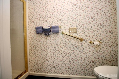 **Neat & Clean ** 3 bedrooms 3 bathroom home in Desirable on Greenbriar At Whittingham in New Jersey - for sale on GolfHomes.com, golf home, golf lot